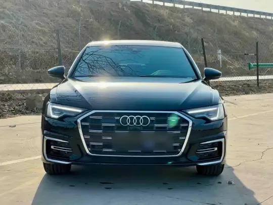 Audi A6L 2025 (5600 км)