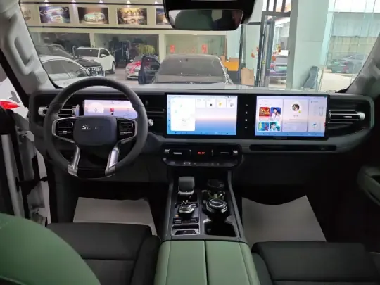 BAIC Off-Road BJ40 Electric Drive 2025 (5100 км)