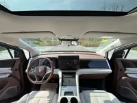 BYD Xia 2025 (6400 км)
