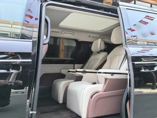BYD Xia 2025 (3300 км)