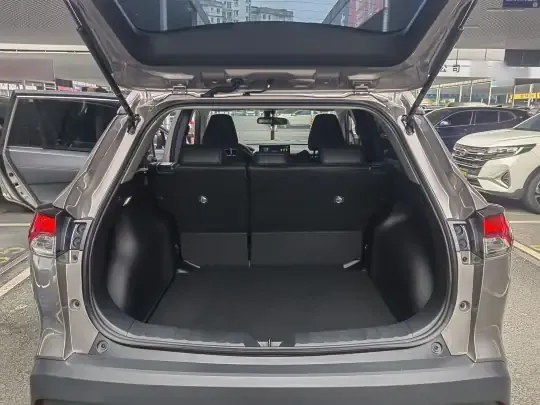 Toyota FRONTLANDER 2024 (4900 км)