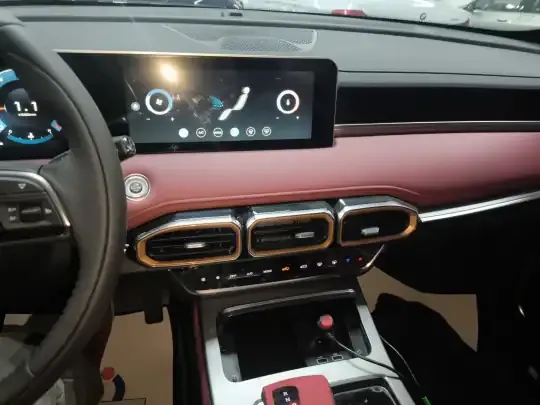 JETOUR X70 PLUS 2025 (1200 км)