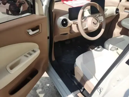 Wuling Hongguang MINIEV 2025 (42400 км)
