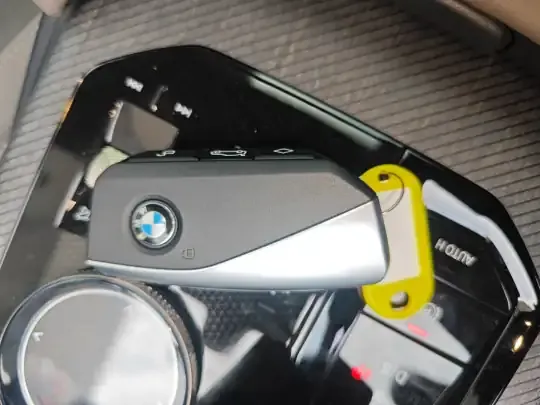 BMW X3 2025 (9300 км)