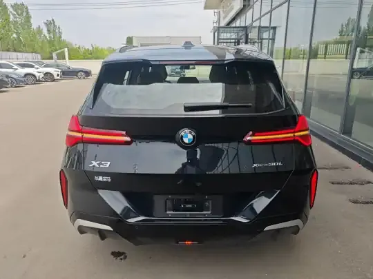 BMW X3 2025 (9300 км)