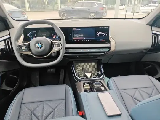 BMW X3 2025 (12900 км)