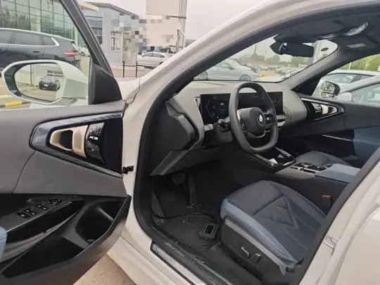 BMW X3 2025 (12900 км)