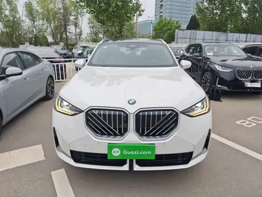 BMW X3 2025 (12900 км)