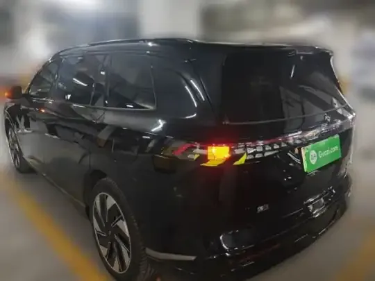Dongfeng e? e?008 2025 (9500 км)