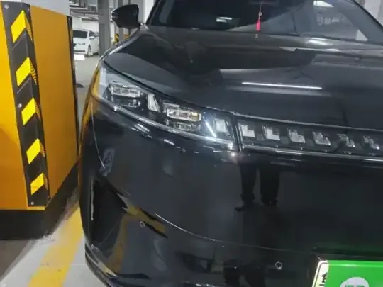 Dongfeng e? e?008 2025 (9500 км)