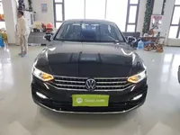 Volkswagen Magotan 2025 (2400 км)