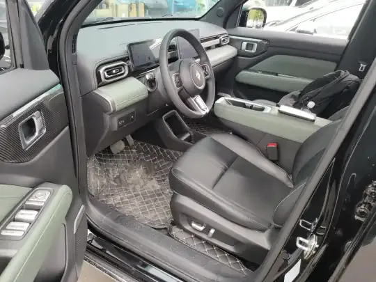 Baojun Spark EUV 2025 (5300 км)