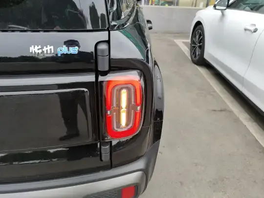 Baojun Spark EUV 2025 (5300 км)