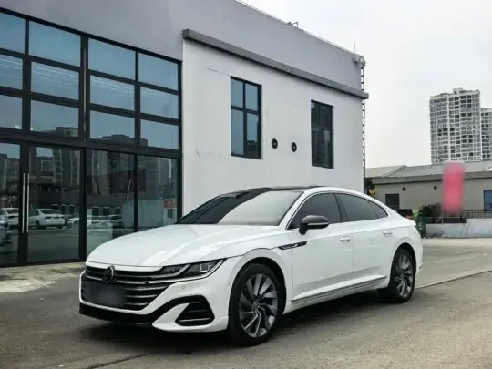 Volkswagen FAW-Volkswagen CC 2025 (15000 км)
