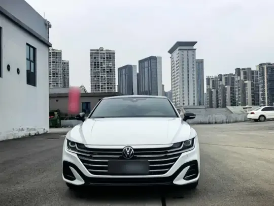 Volkswagen FAW-Volkswagen CC 2025 (15000 км)