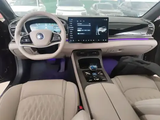 BYD Han 2025 (5200 км)