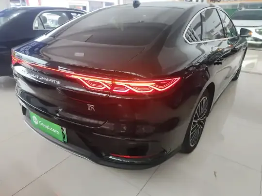 BYD Han 2025 (5200 км)
