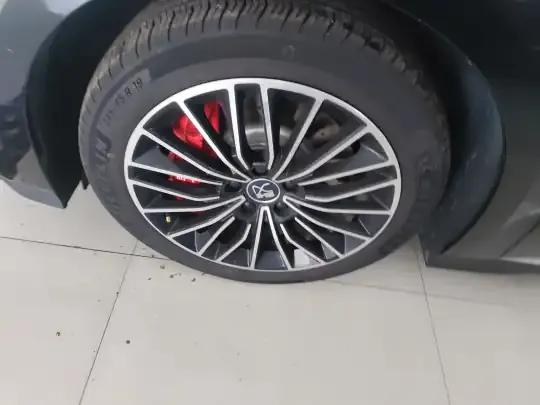 BYD Han 2025 (5200 км)