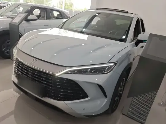 BYD Song L DM-i 2025 (4200 км)