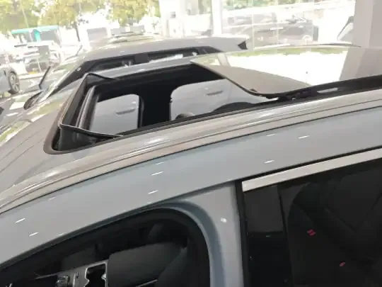 BYD Song L DM-i 2025 (4200 км)