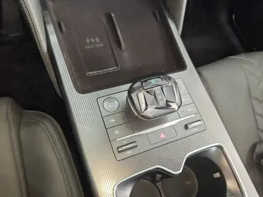 BYD Song L DM-i 2025 (4200 км)