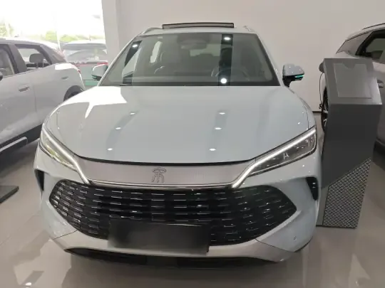 BYD Song L DM-i 2025 (4200 км)