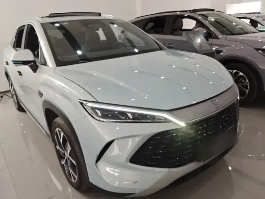 BYD Song L DM-i 2025 (4200 км)