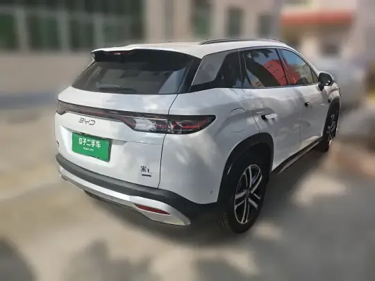 BYD Song L DM-i 2025 (5300 км)