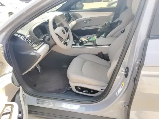 BYD Han 2025 (7200 км)