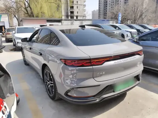 BYD Han 2025 (7200 км)