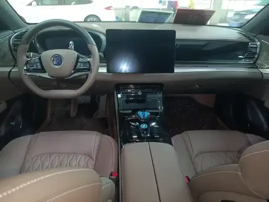 BYD Han 2025 (1500 км)