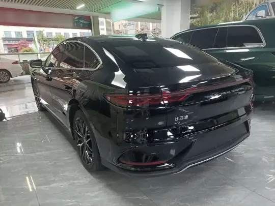BYD Han 2025 (1500 км)