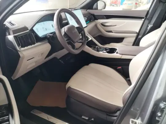 BYD Song PLUS New Energy 2025 (12400 км)