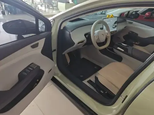 Hongqi Tiangong 05 2025 (11800 км)