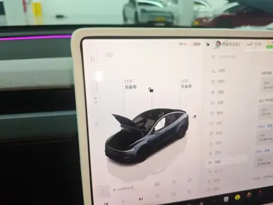 Tesla Model Y 2025 (37300 км)