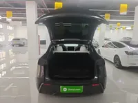 Tesla Model Y 2025 (37300 км)