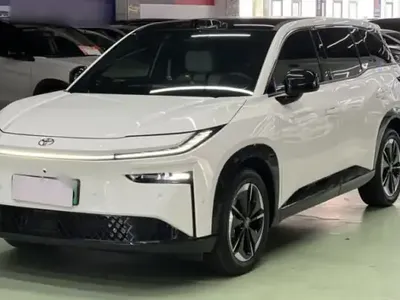 Toyota BZ 3X 2025 (300 км)