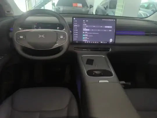XPeng G6 2025 (12100 км)