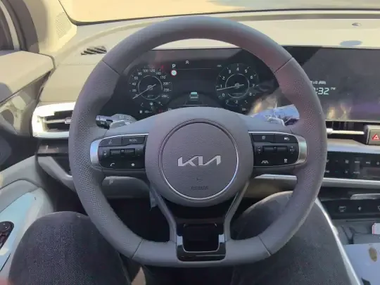 Kia Sportage (Chinese Domestic Model) 2025 (100 км)
