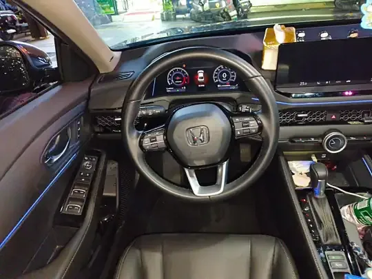 Honda Accord 2025 (10200 км)
