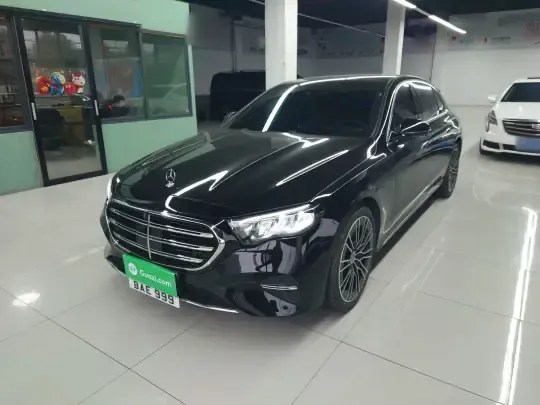 Mercedes-Benz E-Class 2025 (10000 км)