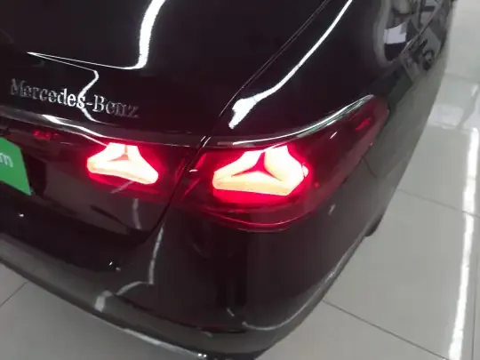 Mercedes-Benz E-Class 2025 (10000 км)