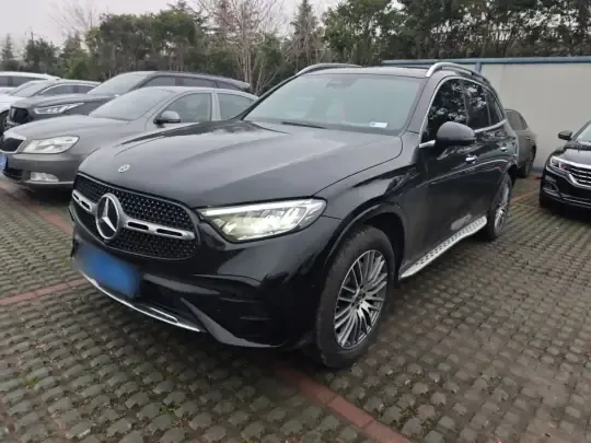 Mercedes-Benz GLC 2025 (7200 км)