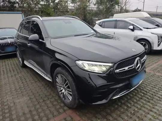 Mercedes-Benz GLC 2025 (7200 км)
