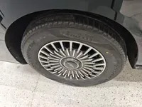 Geely Galaxy LEVC L380 2025 (25400 км)