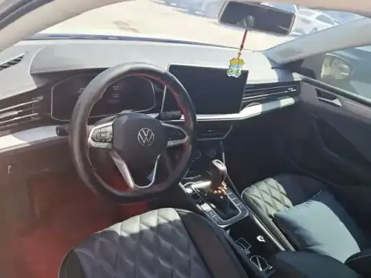 Volkswagen Sagitar 2025 (8600 км)