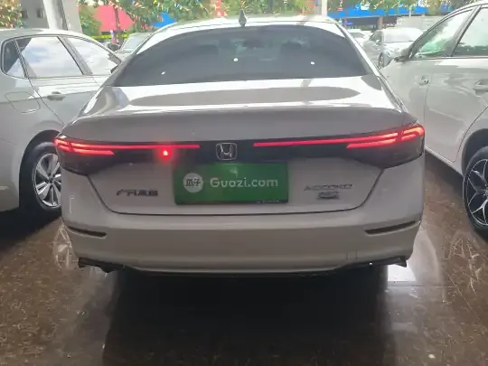 Honda Accord 2025 (12900 км)