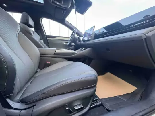BYD Qin L 2025 (4700 км)