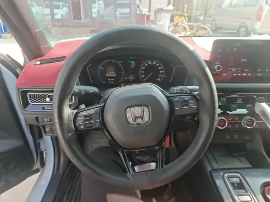 Honda Civic 2025 (20700 км)