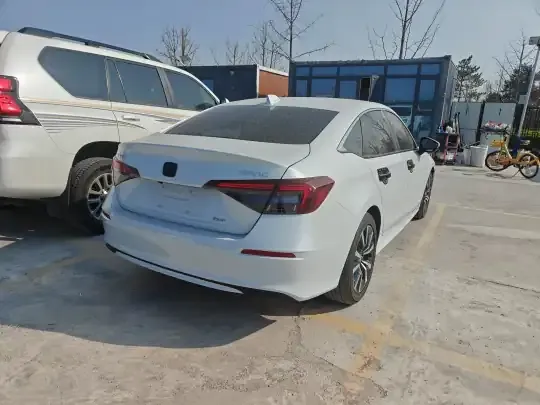 Honda Civic 2025 (20700 км)